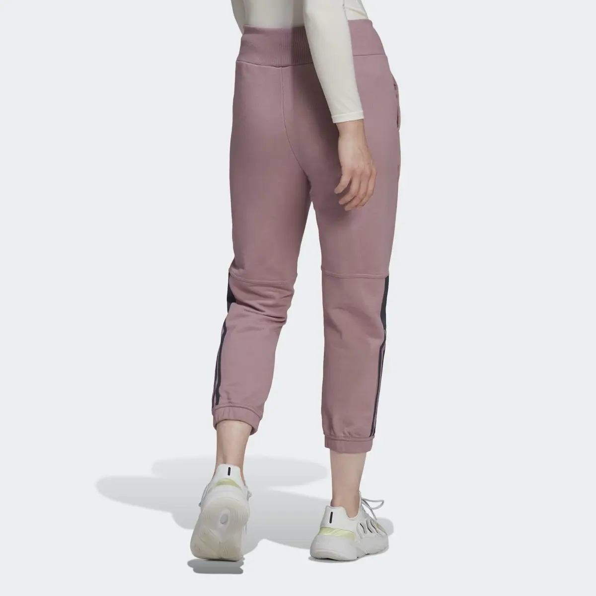 Adidas Tiro 7/8 High-Waisted Pants. 3