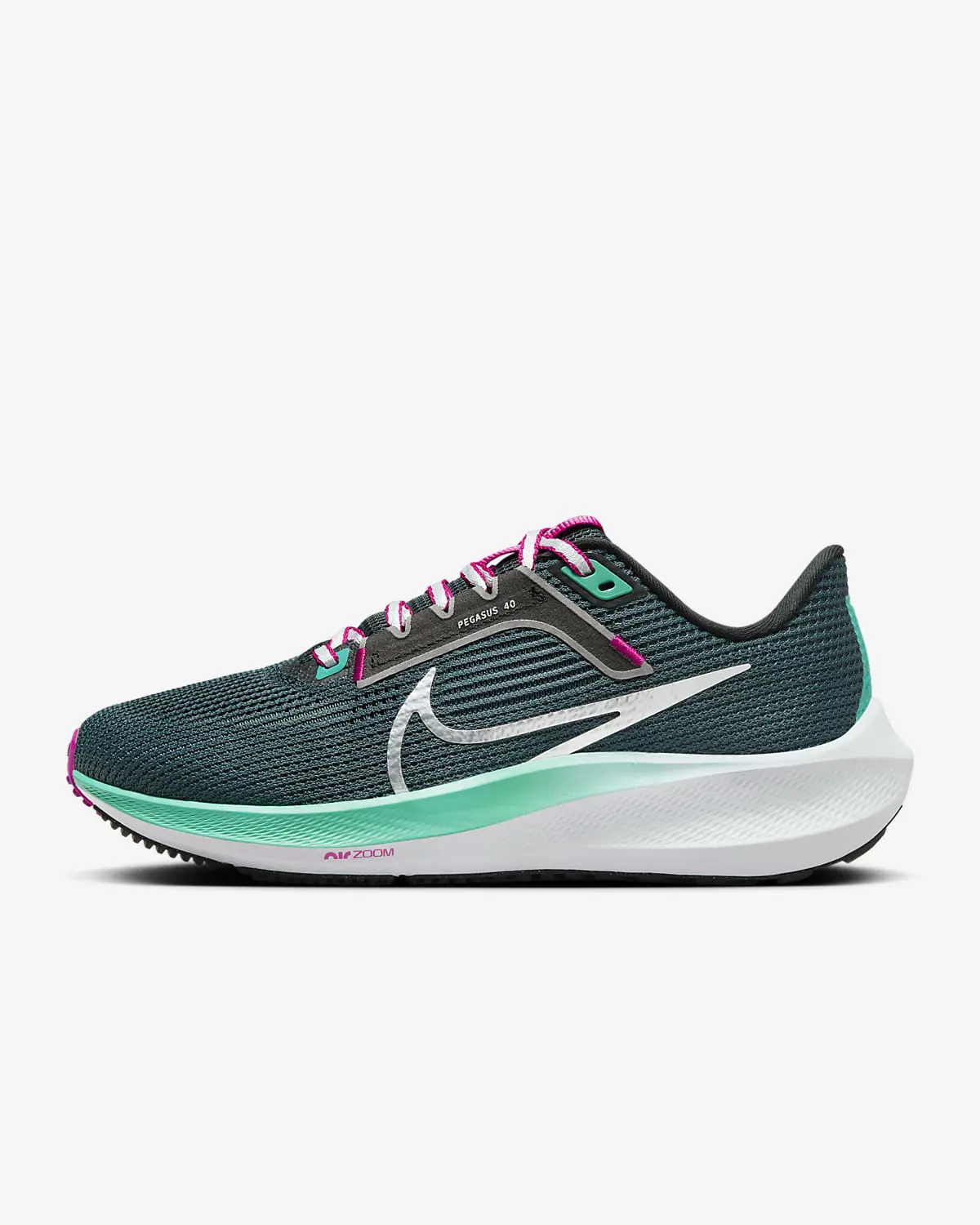 Nike Pegasus 40. 1