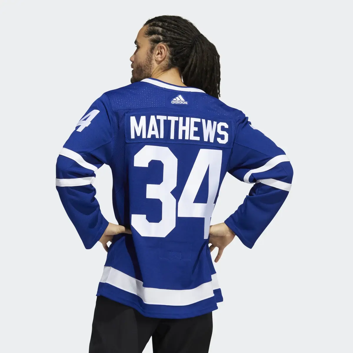 Adidas Maple Leafs Matthews Home Authentic Jersey. 3