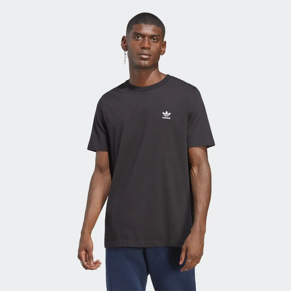 Adidas Trefoil Essentials Tee. 2