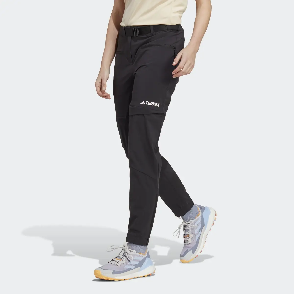 Adidas Pantaloni da hiking Terrex Utilitas Zip-Off. 1