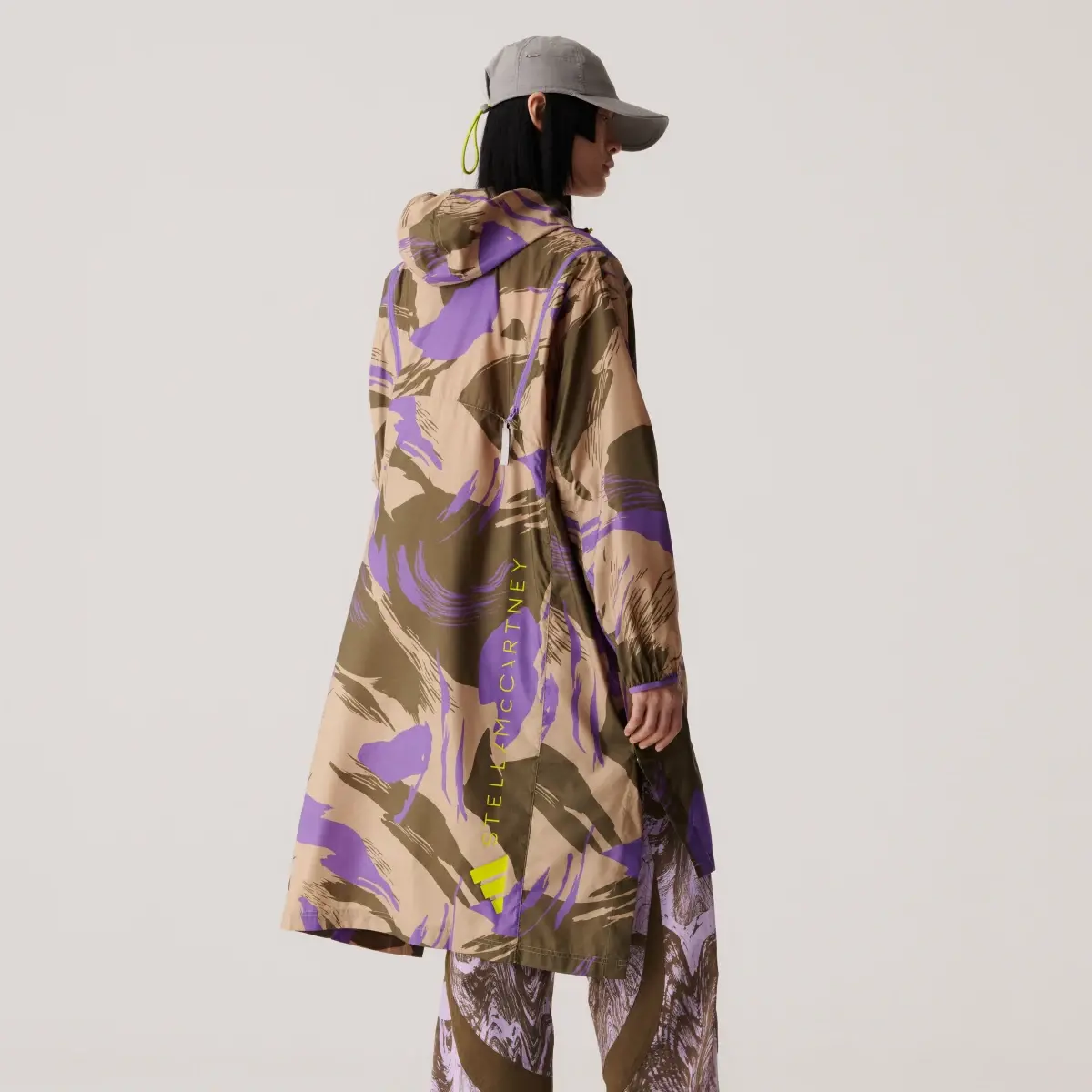 Adidas Poncho adidas by Stella McCartney TrueNature. 3