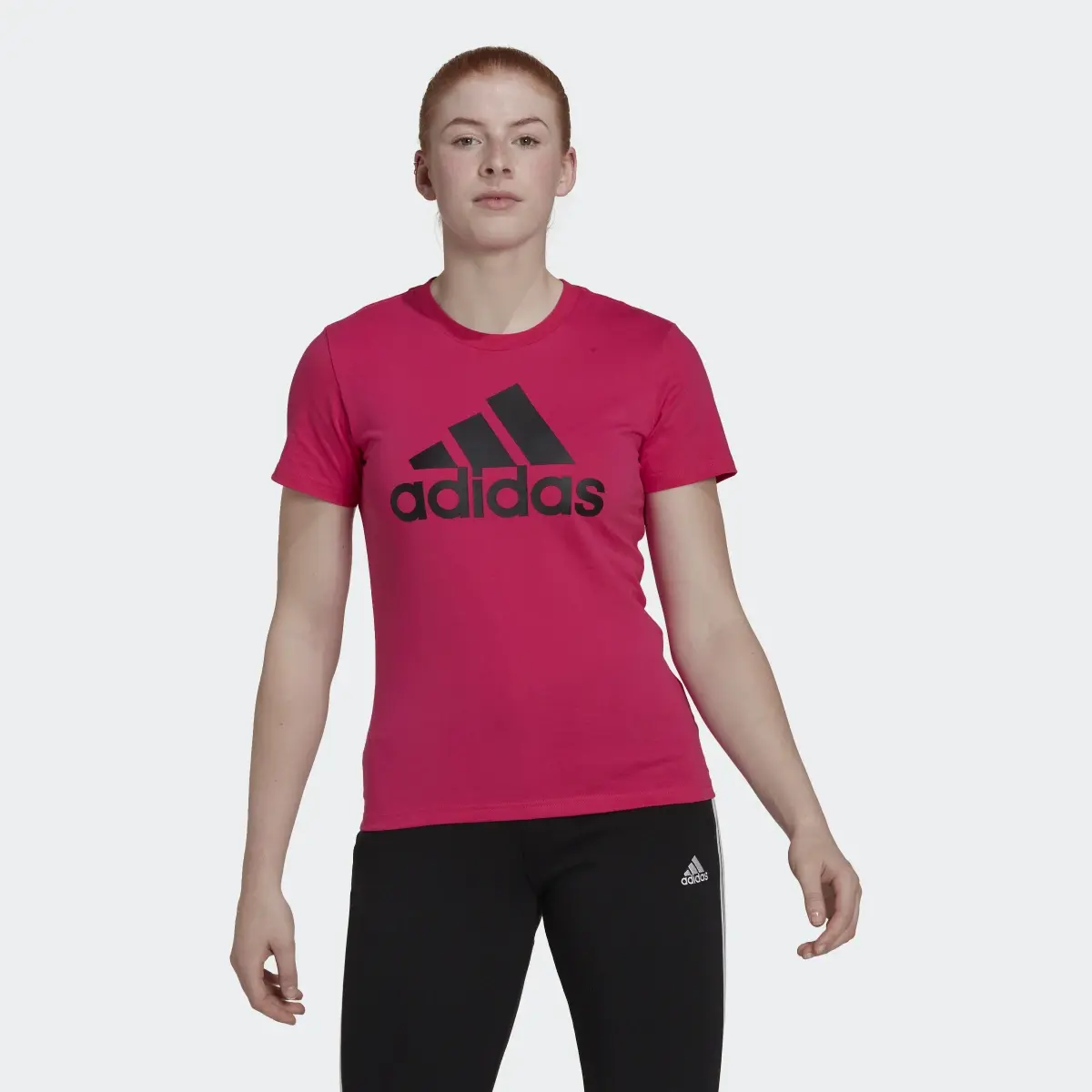 Adidas LOUNGEWEAR Essentials Logo Tişört. 2