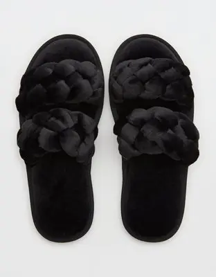 American Eagle Braided Fur Slippers. 1