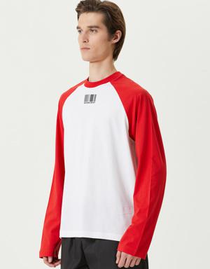 Kırmızı Beyaz Barkod Baskılı Uzun Kollu T-shirt