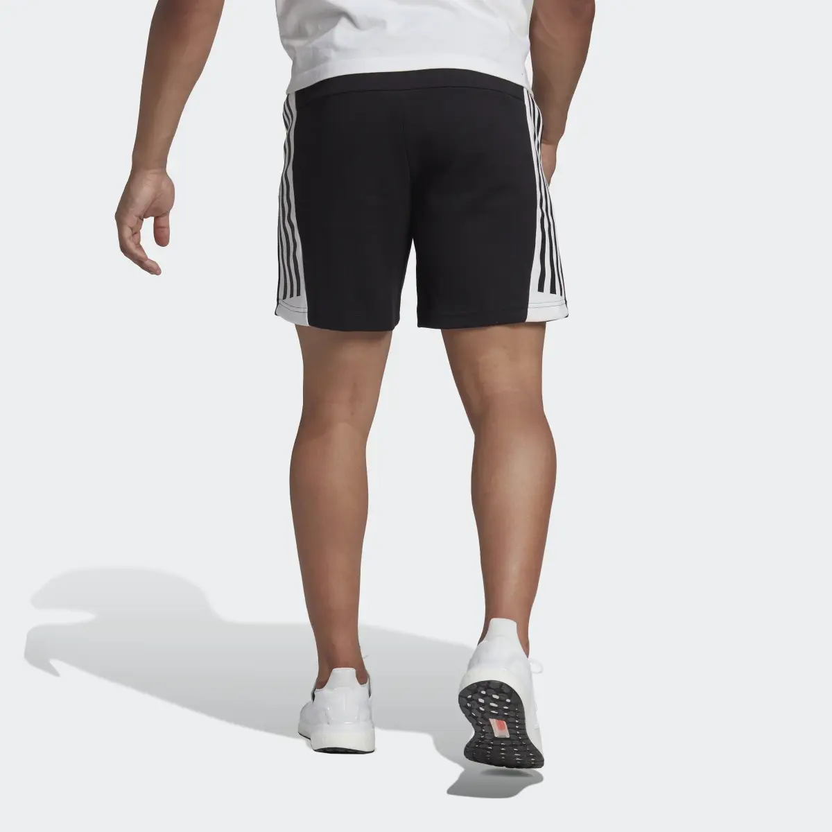 Adidas Shorts Future Icons 3 Franjas. 2