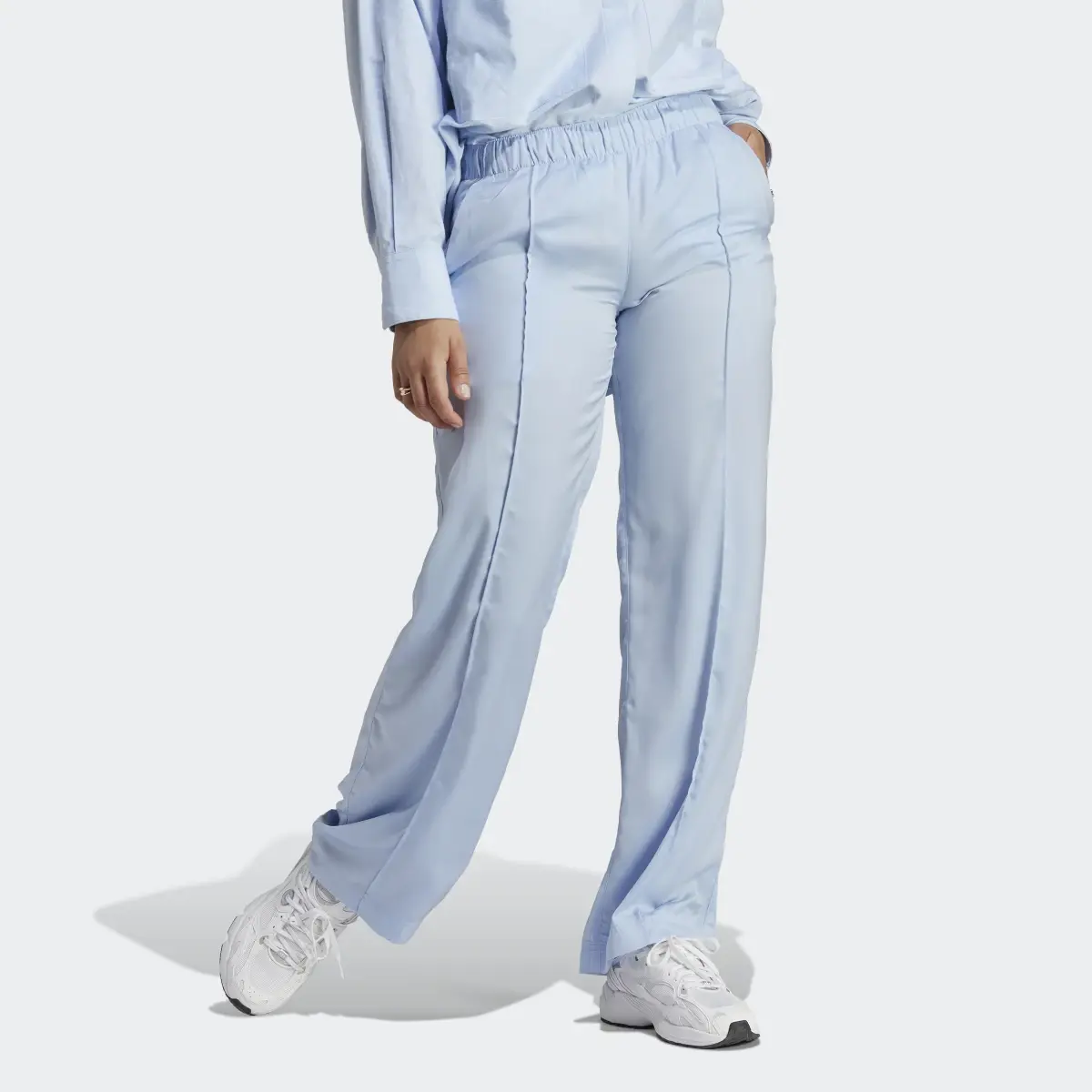 Adidas Pants Premium Essentials Satén. 1