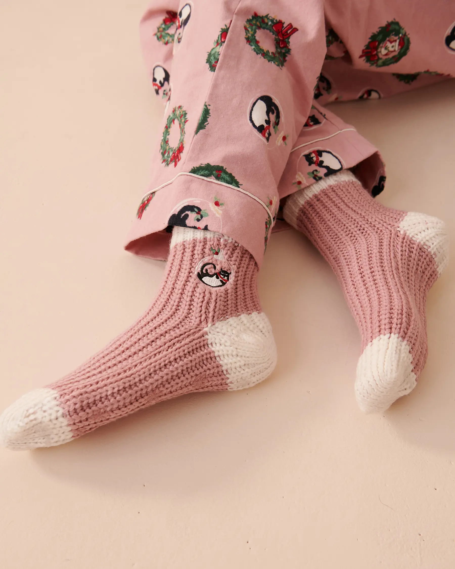 La Vie en Rose Knitted Socks with Winter Embroidery. 2