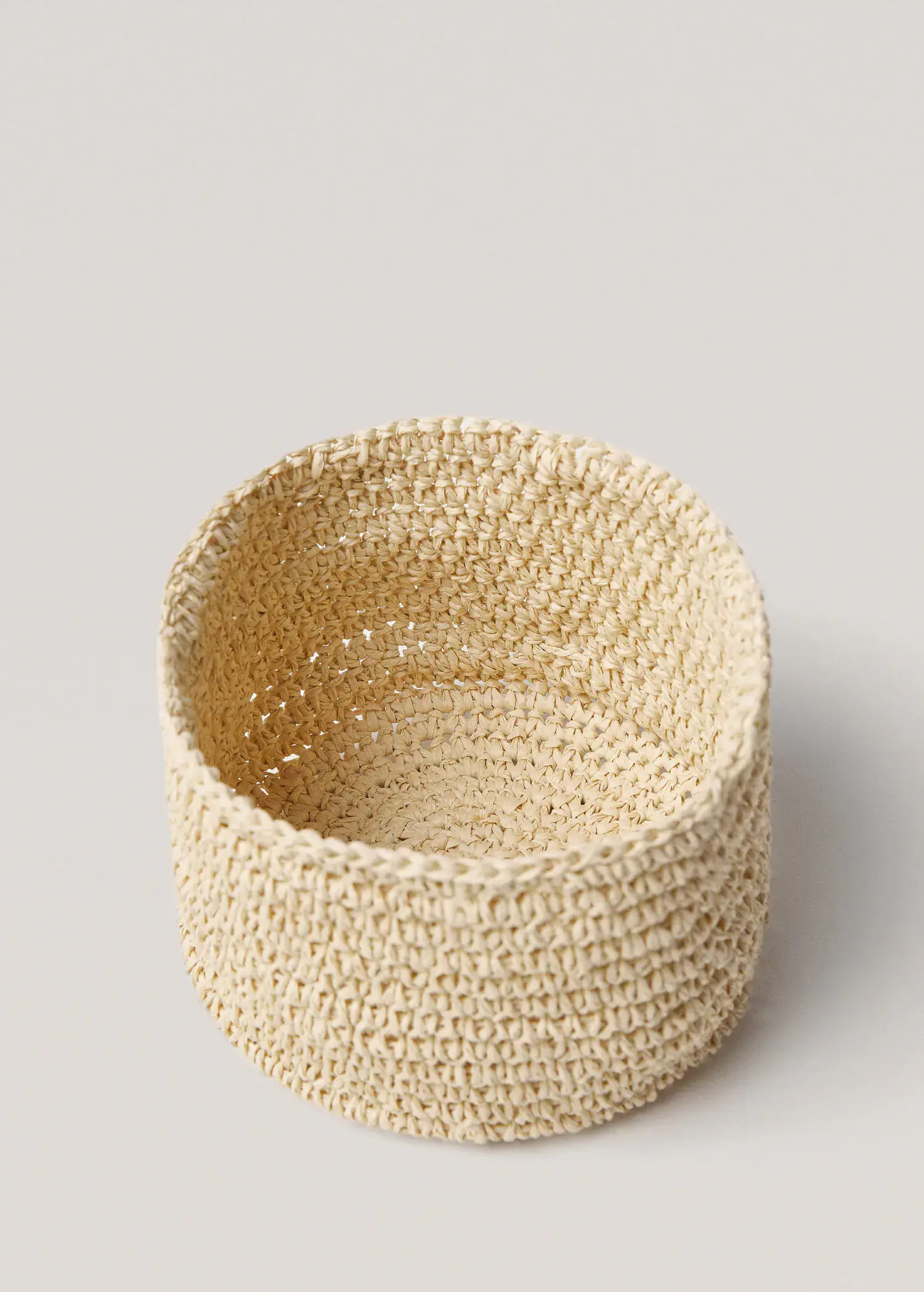 Mango Round braided basket 15x10cm. 3