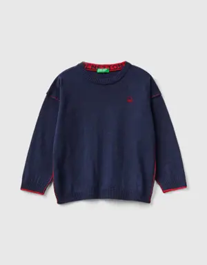 crew neck sweater with embroidery