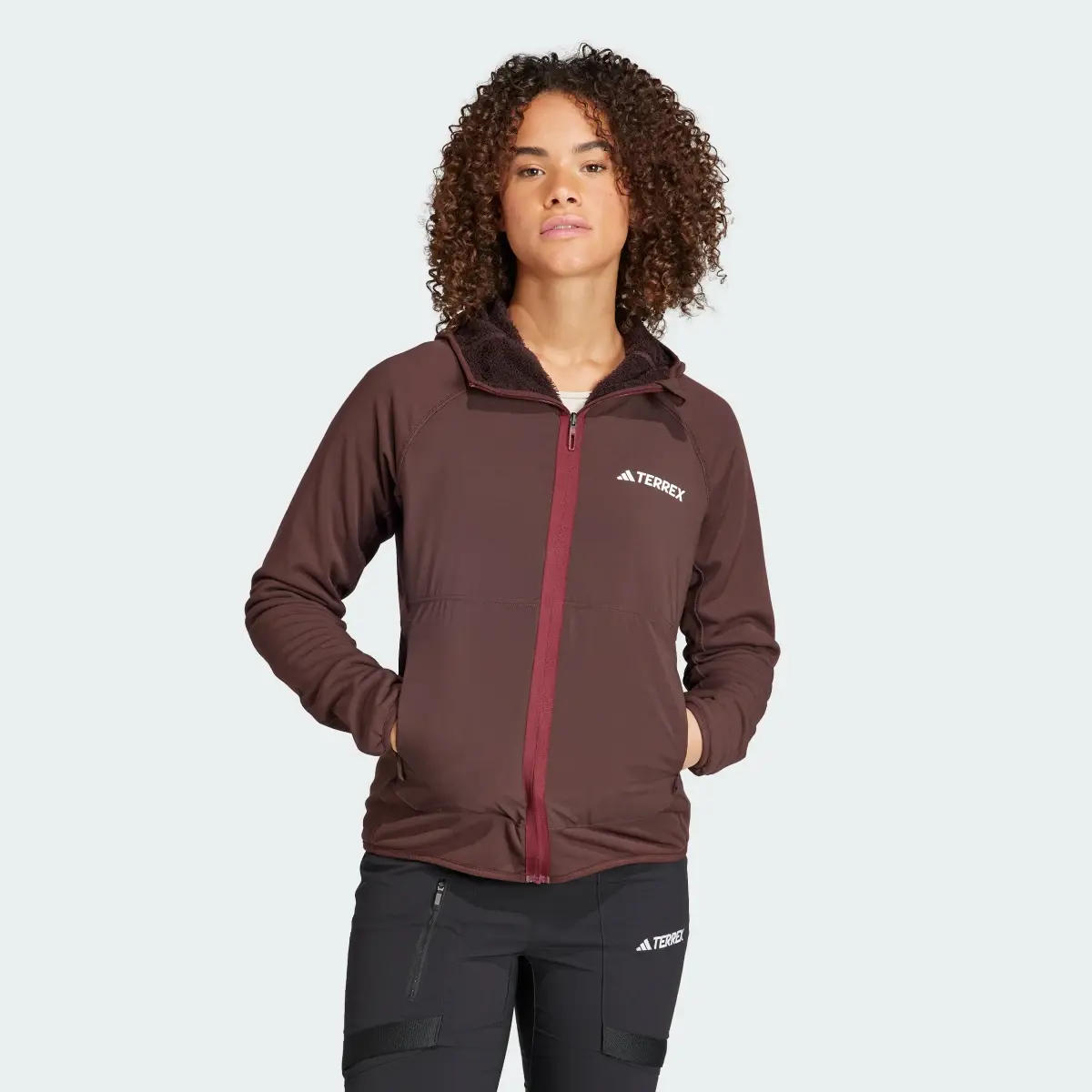 Adidas CHAQUETA CON CAPUCHA TERREX TECHROCK REVERSIBLE HIGH PILE FLEECE. 3