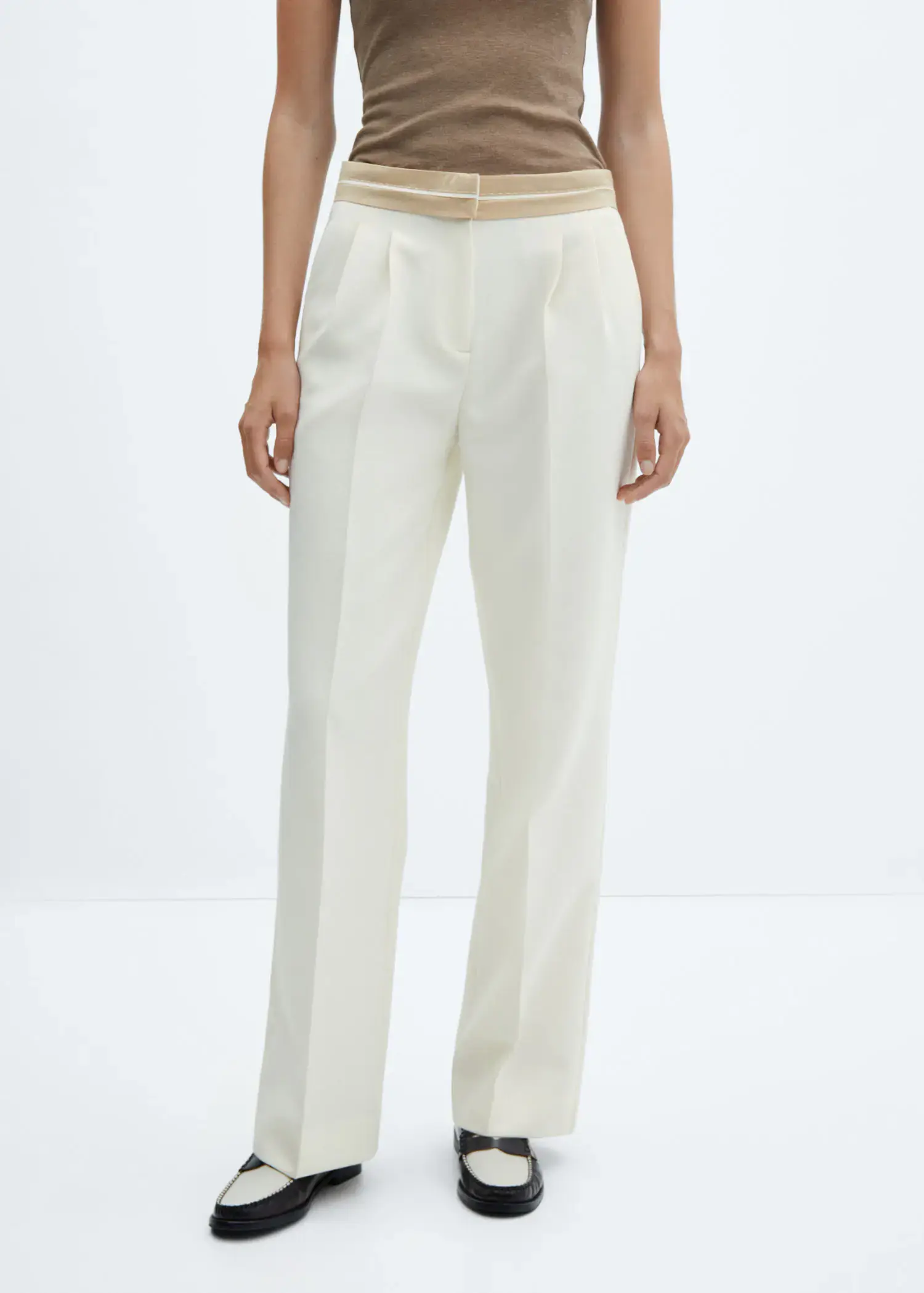 Mango Pleated trousers with turn-up waist . 2