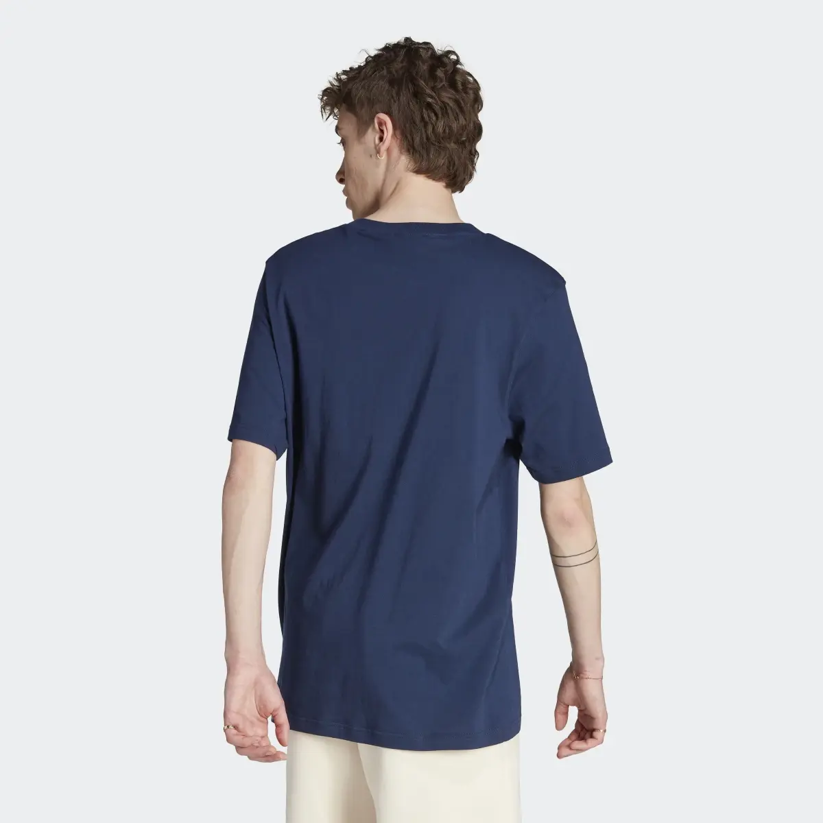 Adidas Trefoil Essentials Tee. 3