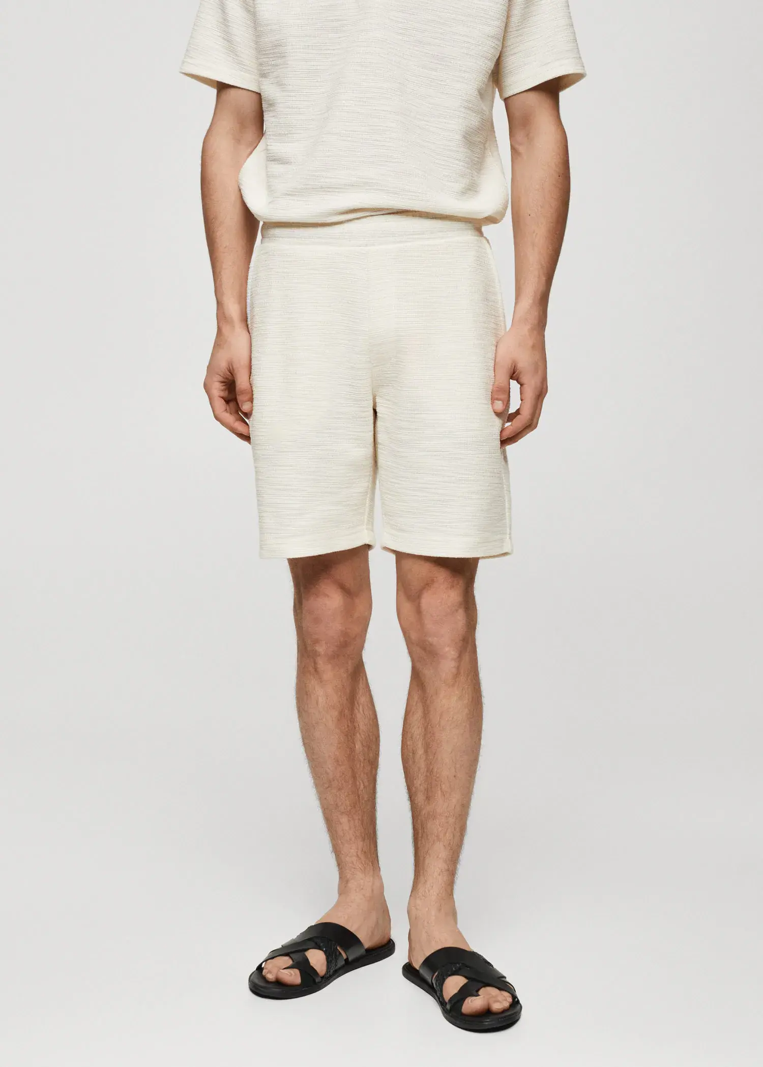 Mango Textured cotton-blend Bermuda shorts. 2