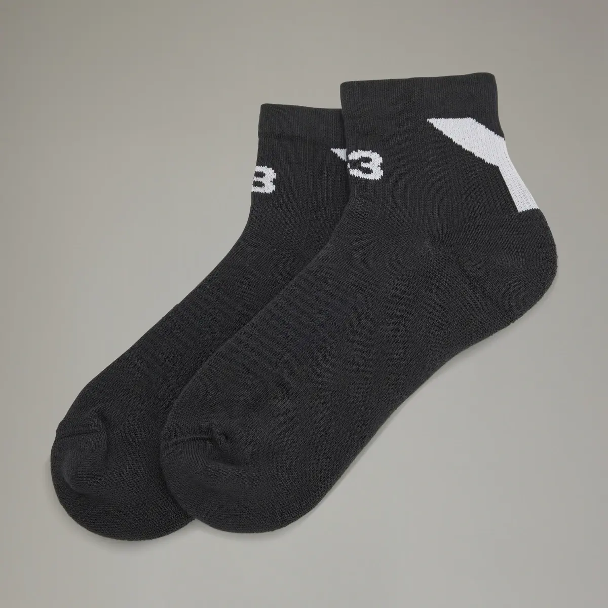 Adidas Y-3 Lo Socks. 2