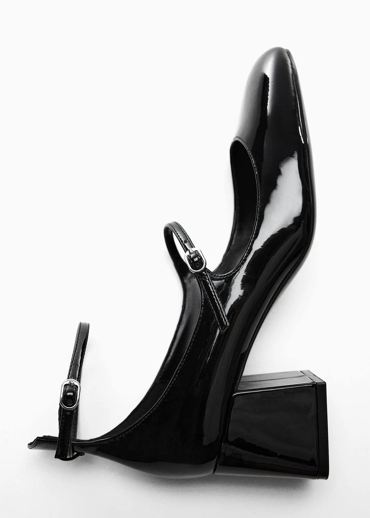 Mango Patent leather-effect shoes with buckle. 1