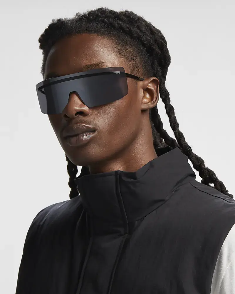 Nike Echo Shield. 1 Nike Echo Shield. 1