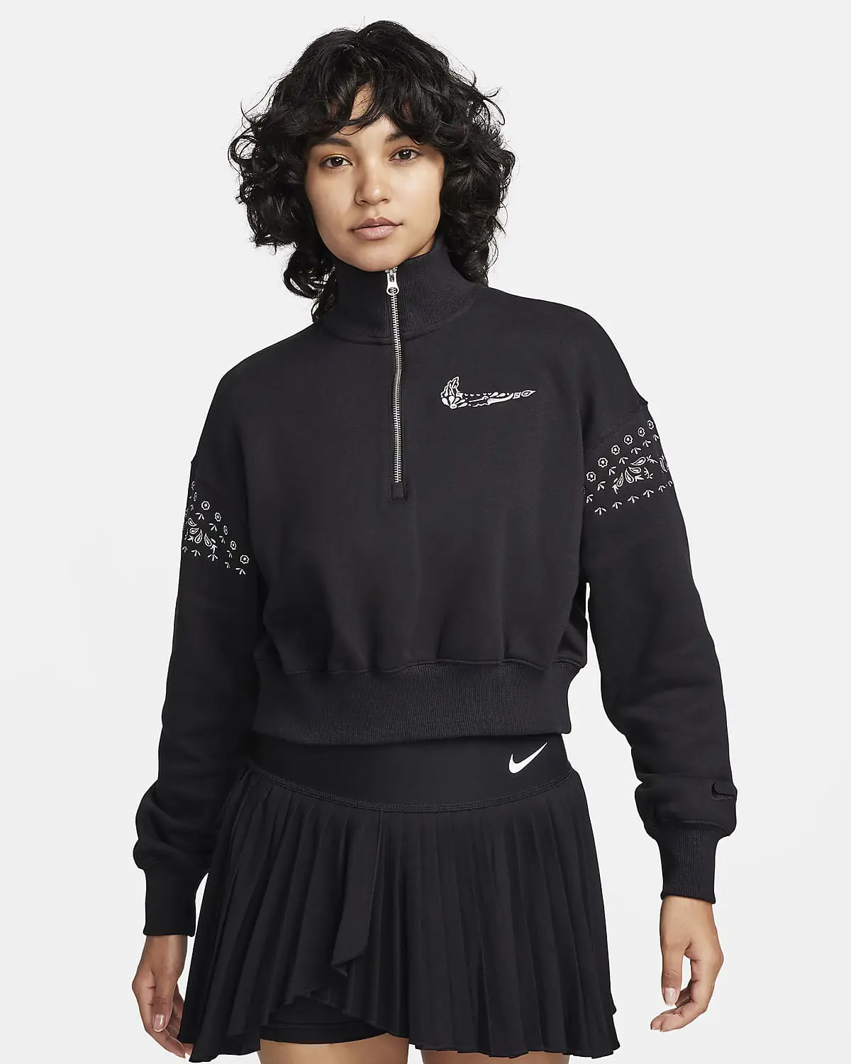 Nike Sportswear. 1