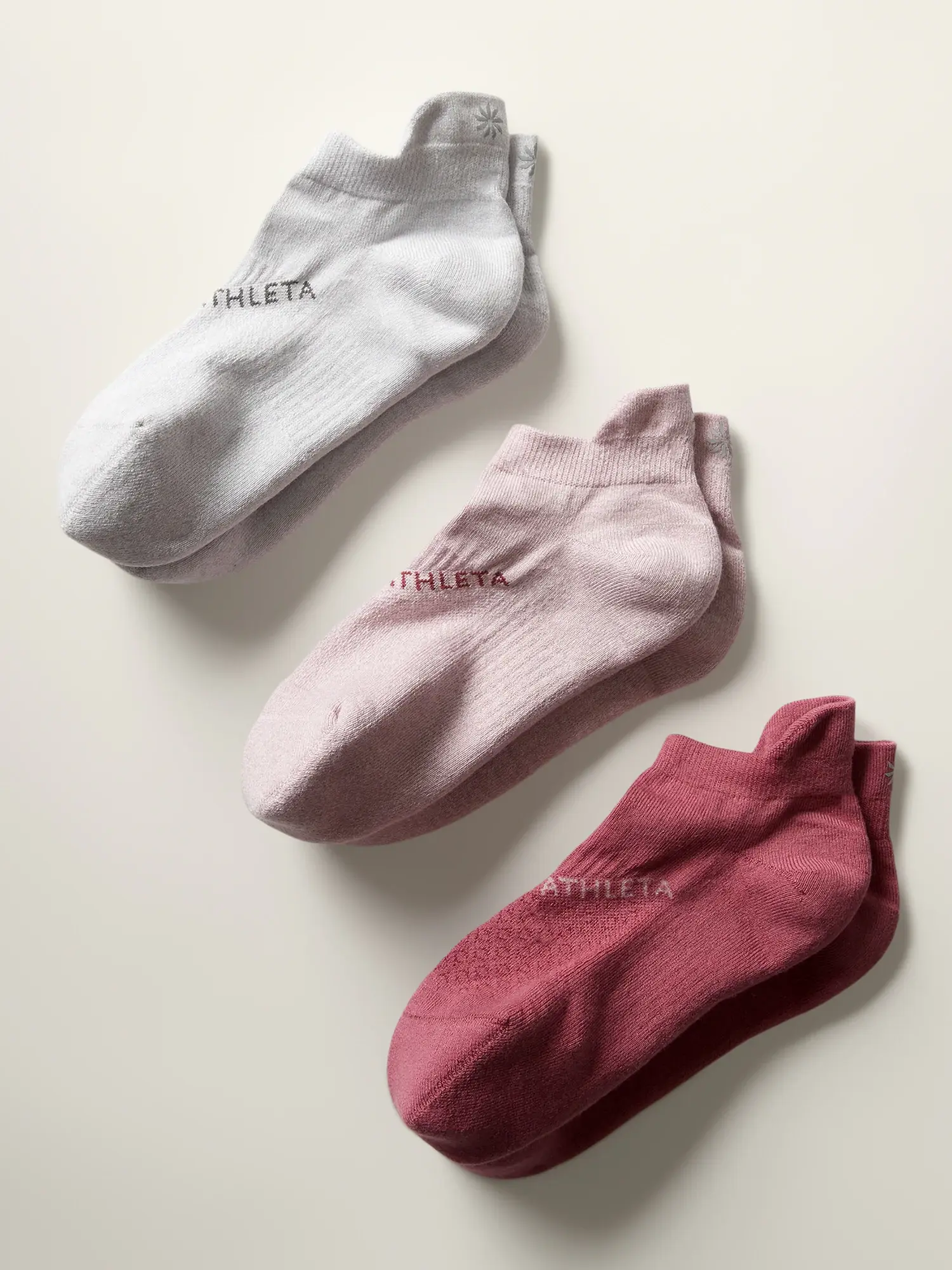 Athleta Everyday Ankle Sock 3-Pack pink. 1