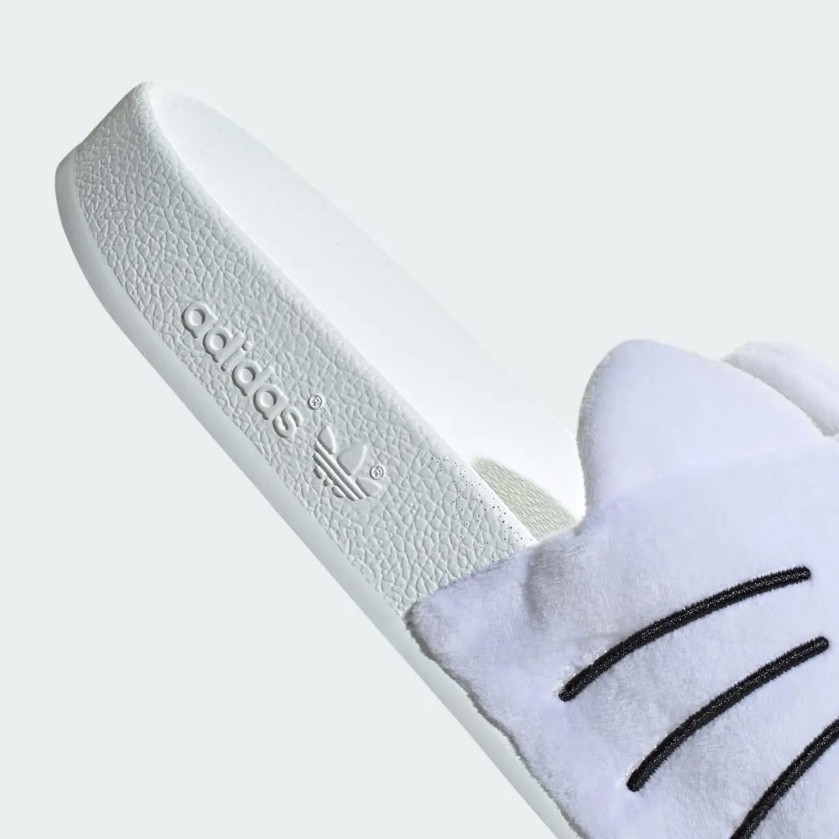 Adidas Originals x Hello Kitty Adilette Slides. 3