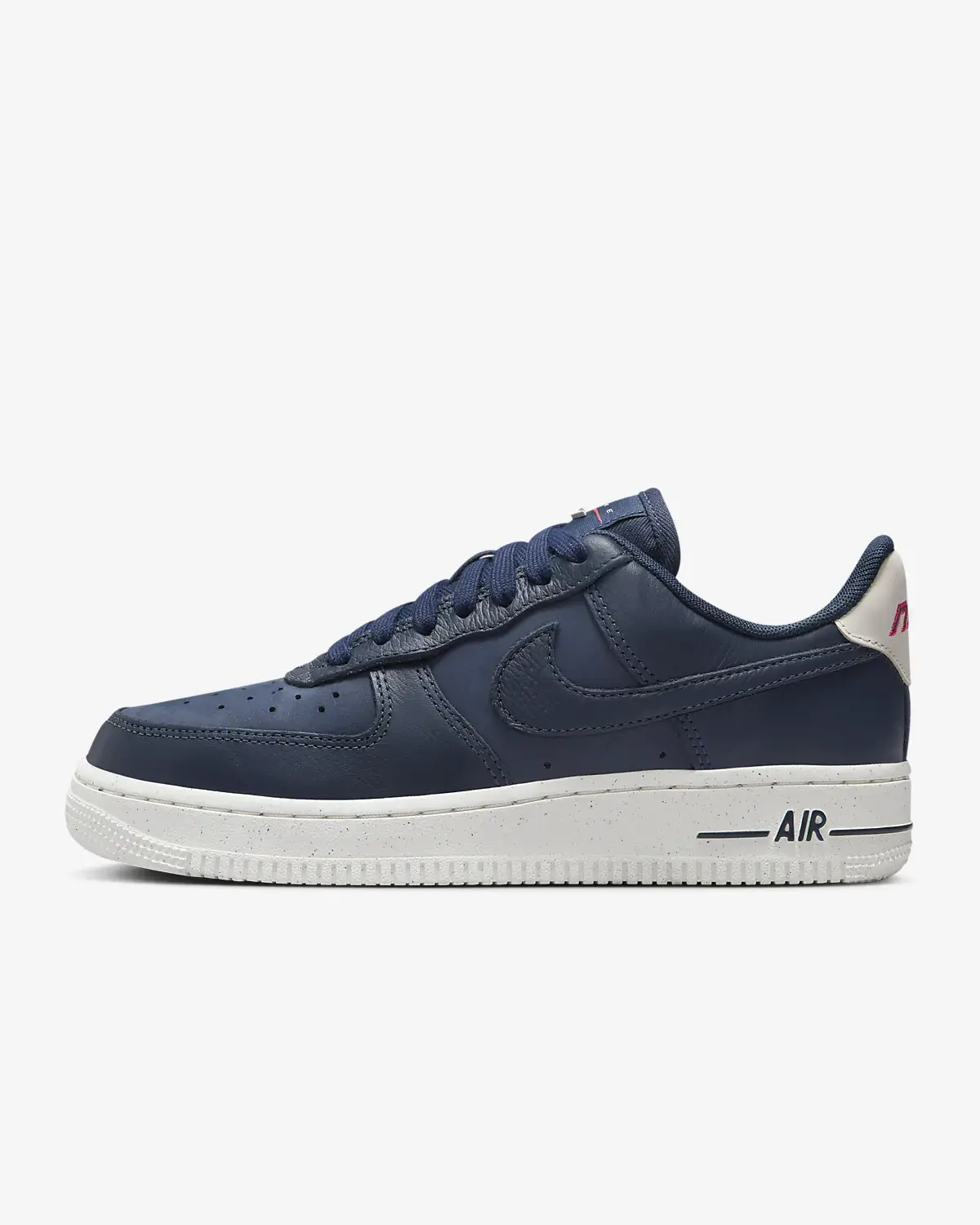 Nike Air Force 1 '07 LX. 1