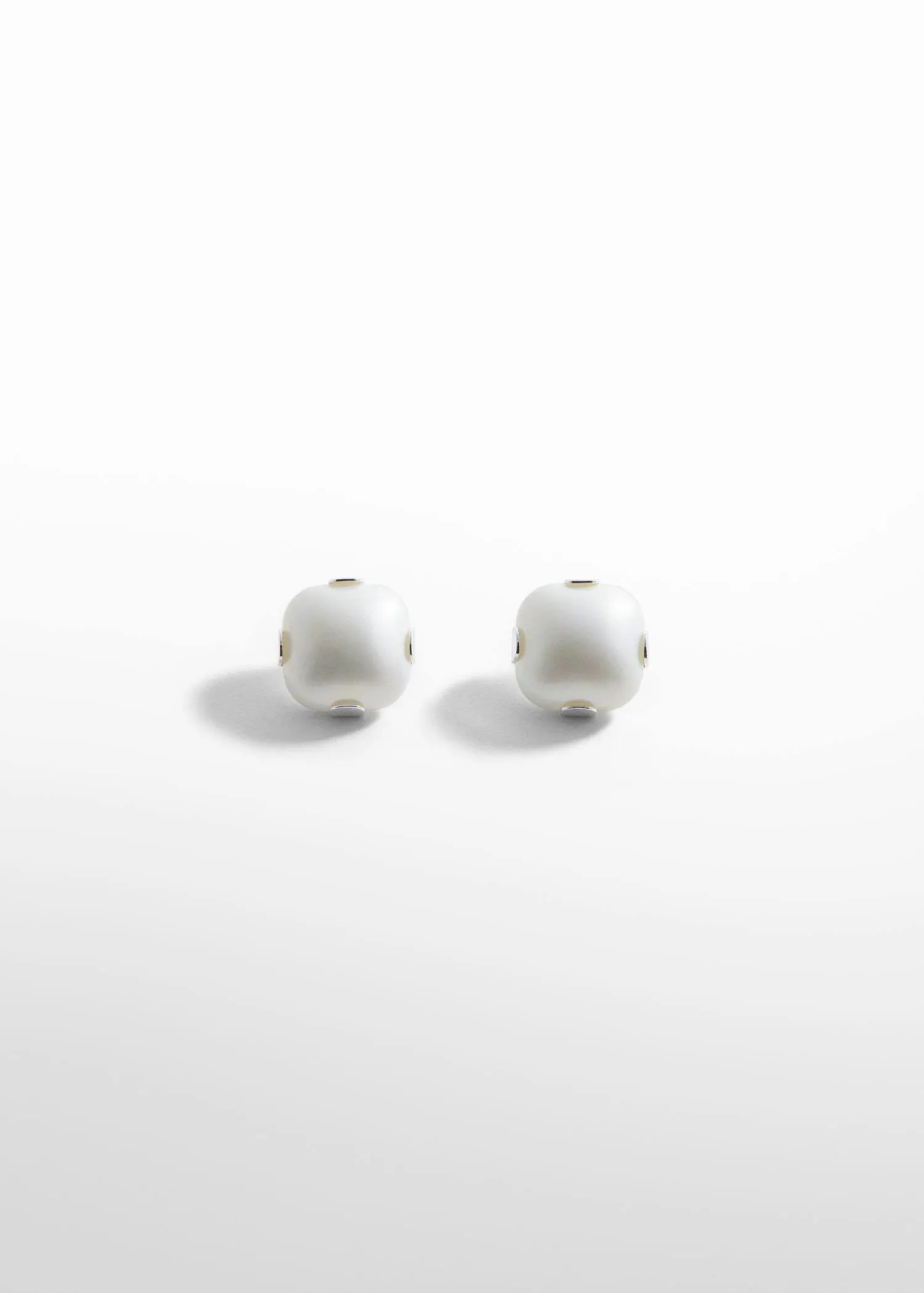 Mango Boucles d'oreilles perle. 1