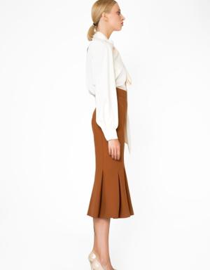 Applique Detailed High Waist Side Pleated Midi Cinnamon Skirt