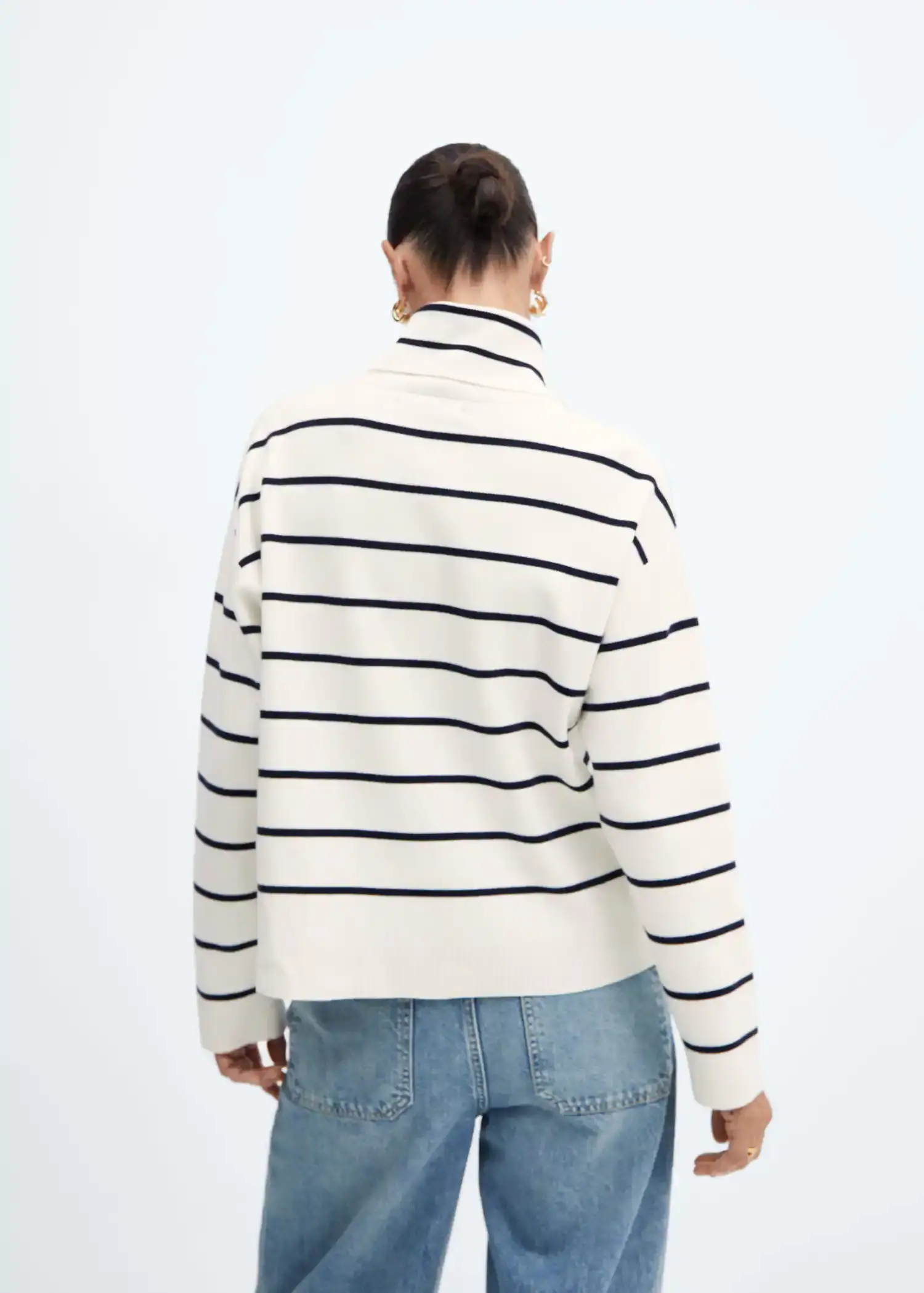 Mango Pull-over oversize col roulé. 3