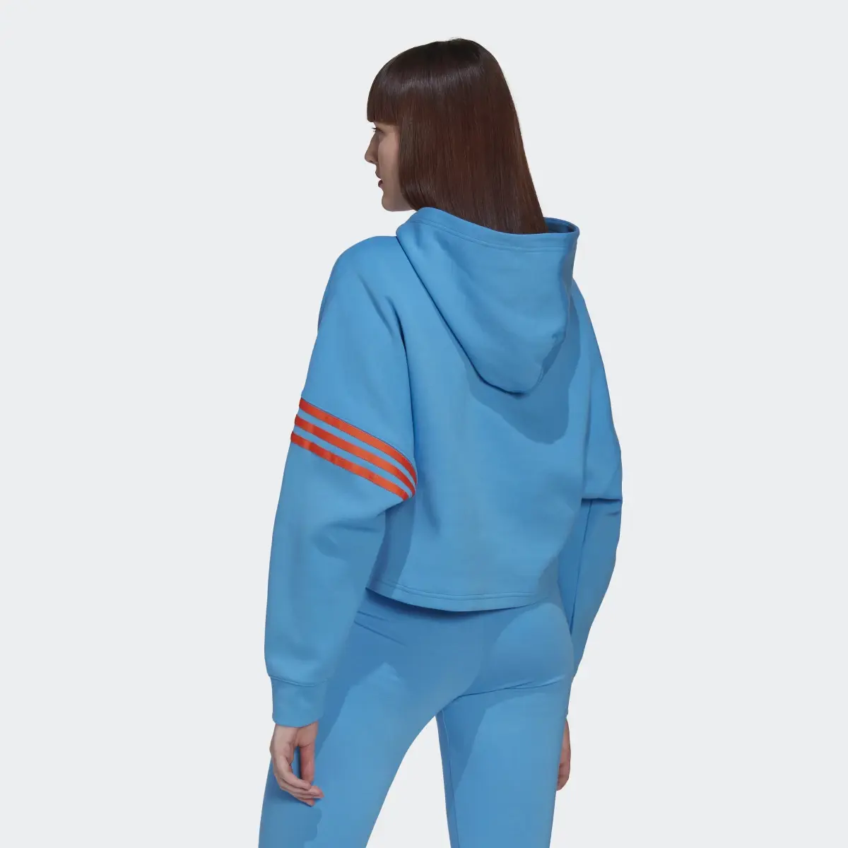 Adidas Adicolor Neuclassics Hoodie. 3