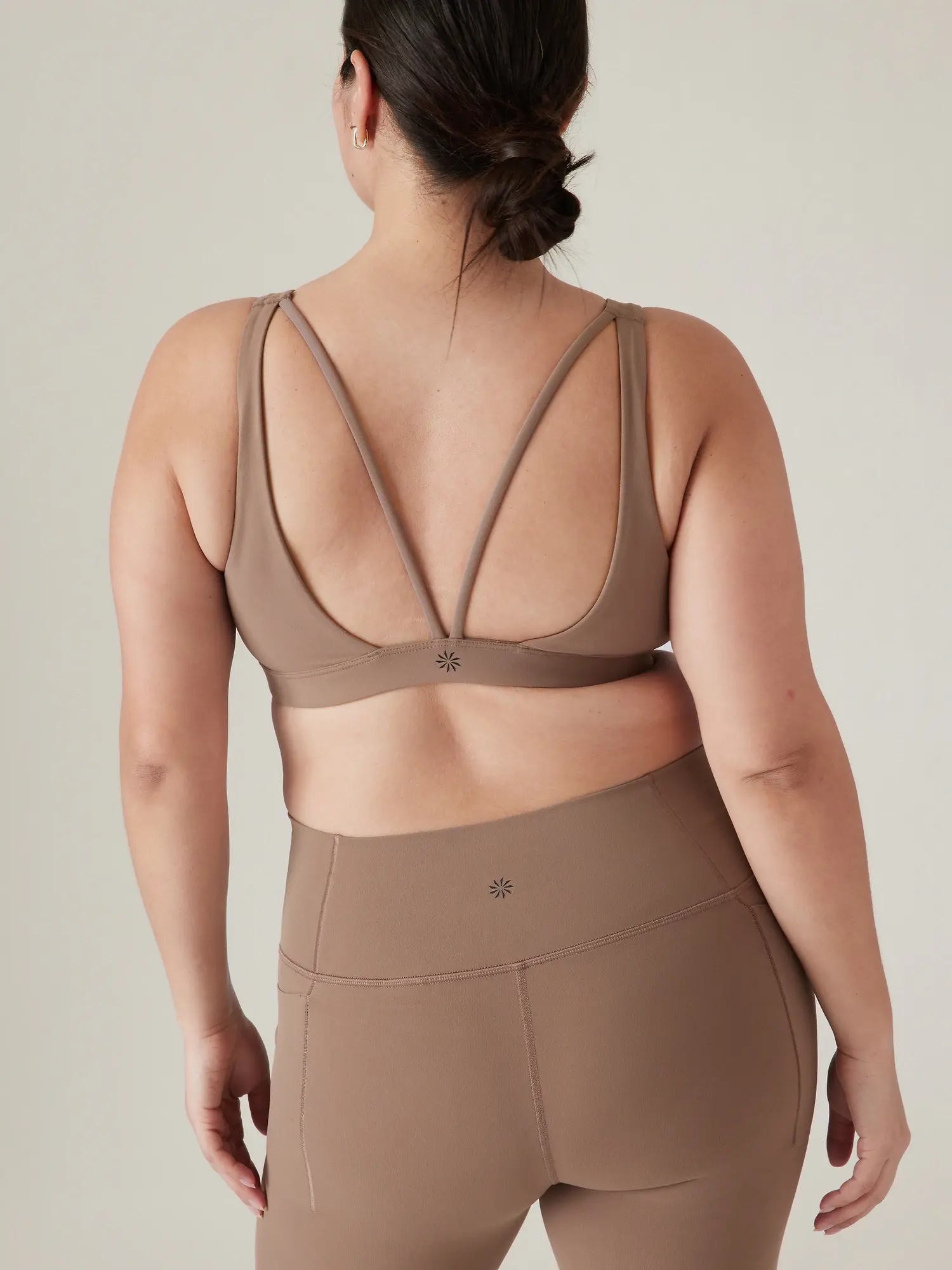 Athleta Exhale Bra D&#45DD+ beige. 1