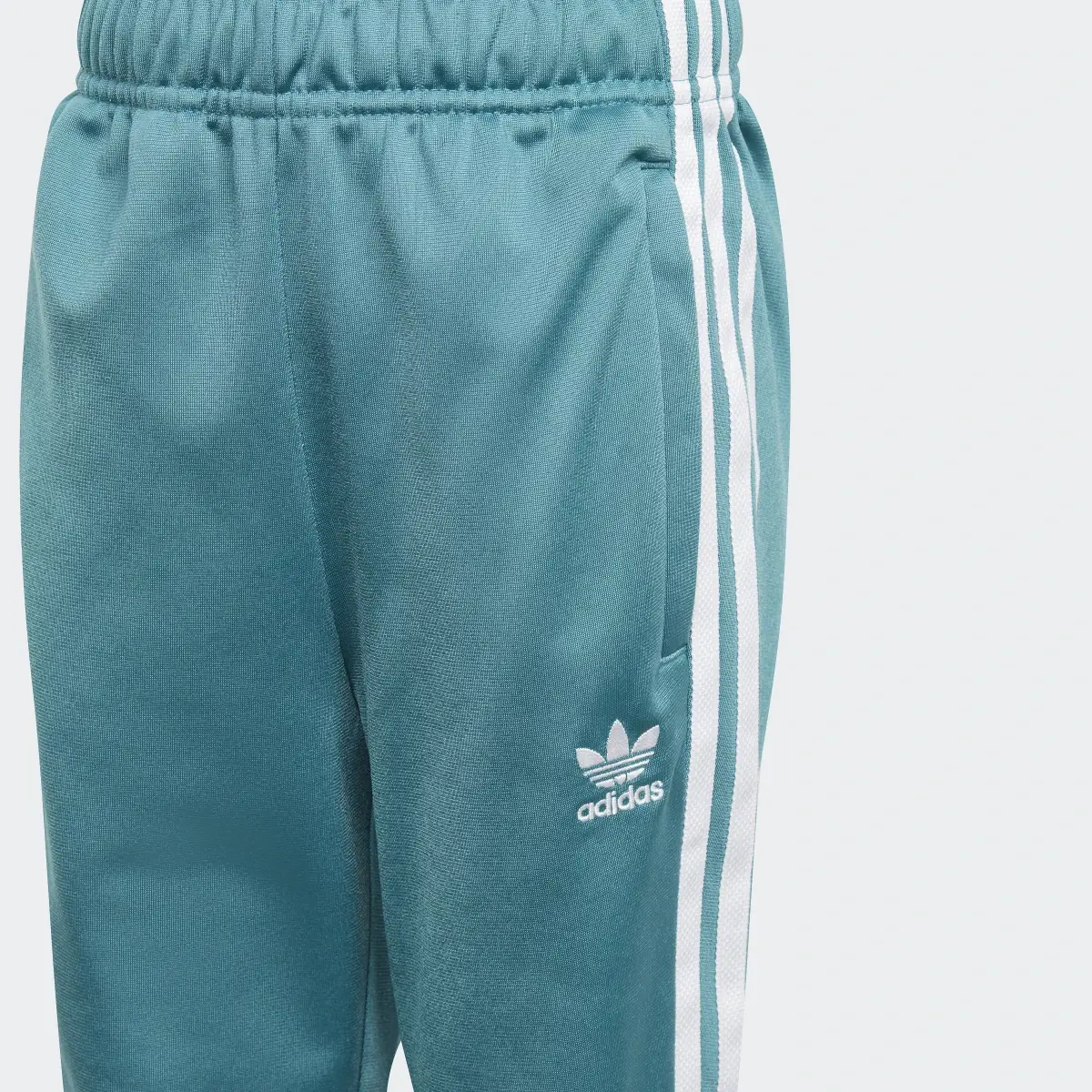 Adidas Adicolor SST Tracksuit. 2