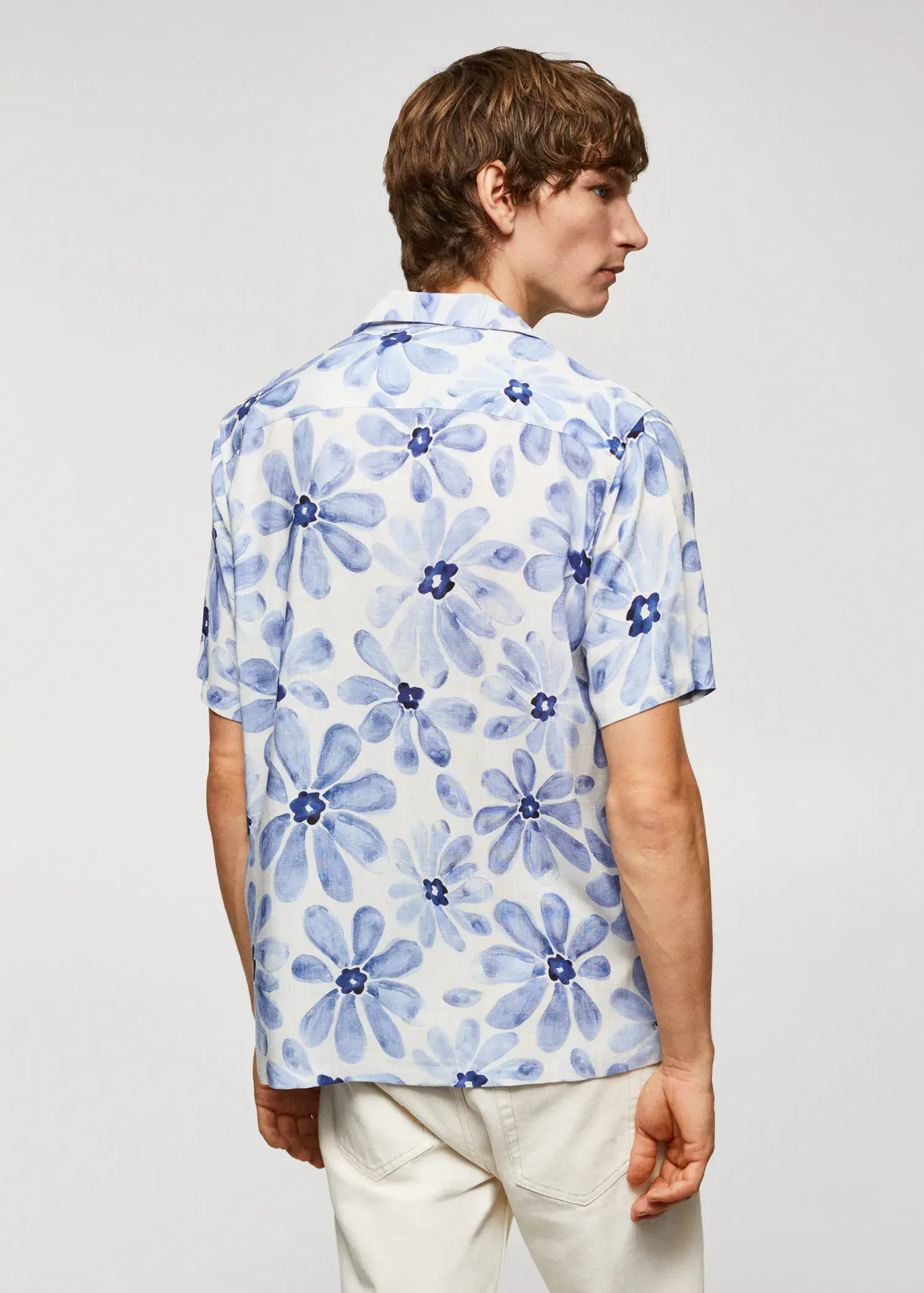 Mango Bowling-collar floral-print shirt. 3