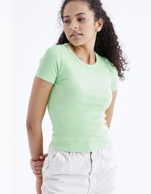 Fıstık Yeşil Basic Kısa Kol O Yaka Kadın T-Shirt - 97202