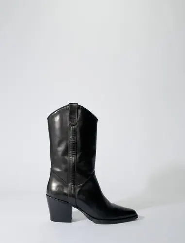 Maje Heeled leather boots Add to my wishlist Votre article a été ajouté à la wishlist Votre article a été retiré de la wishlist. 1