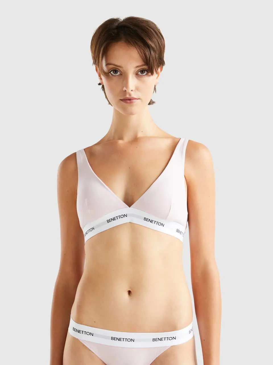 Benetton triangle bra in organic cotton. 1