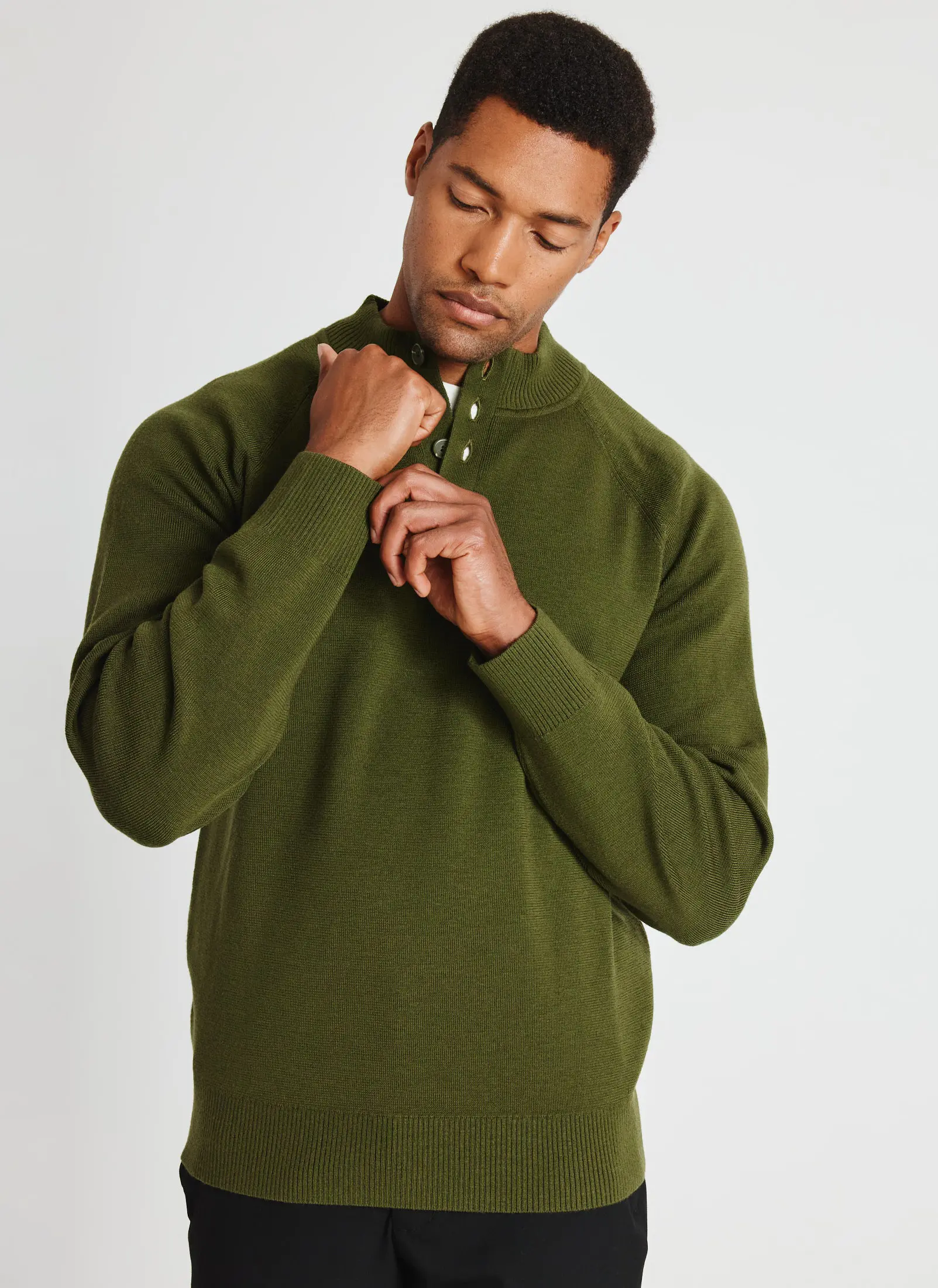 Kit And Ace Kaslo Merino Henley Sweater. 1