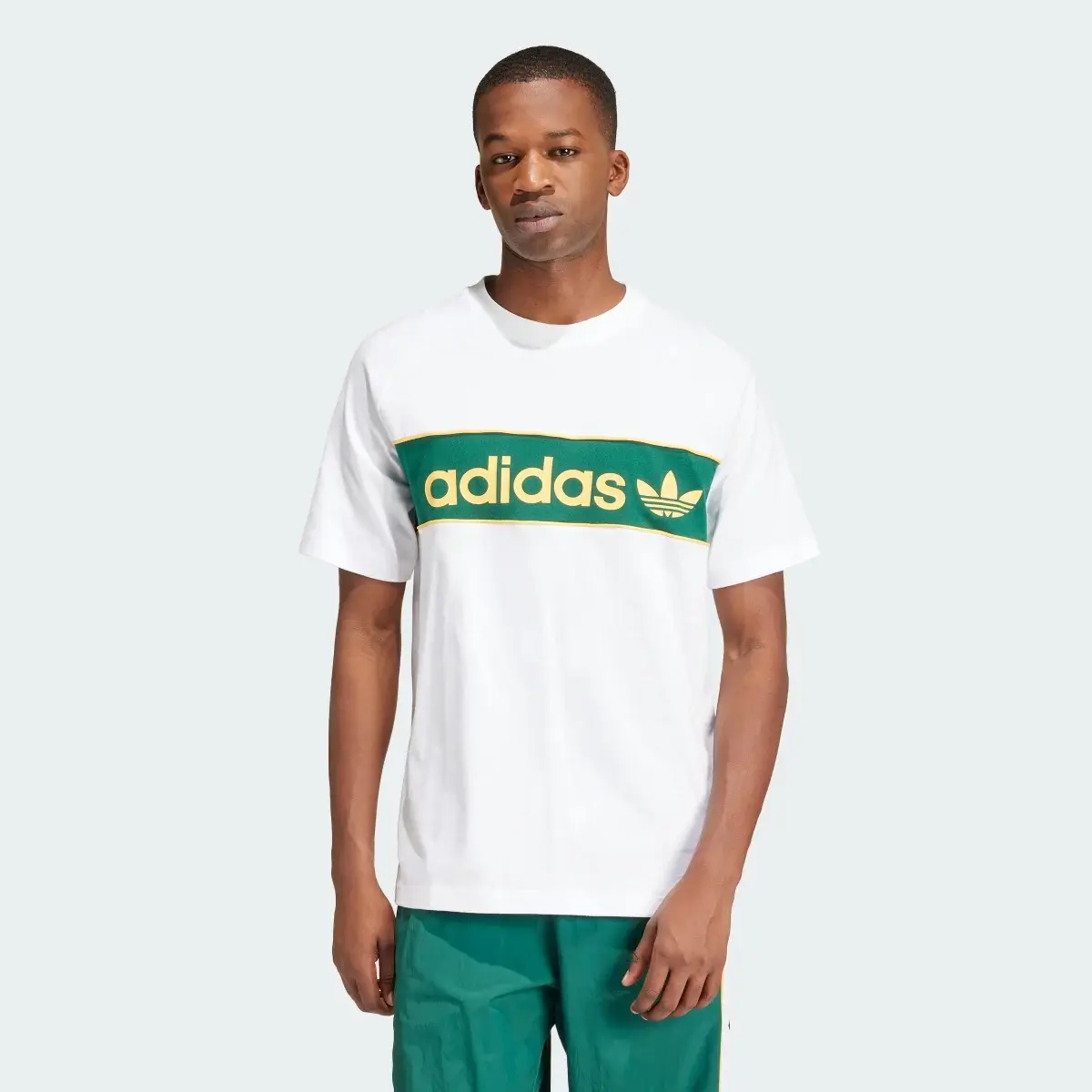 Adidas T-shirt Archive. 2
