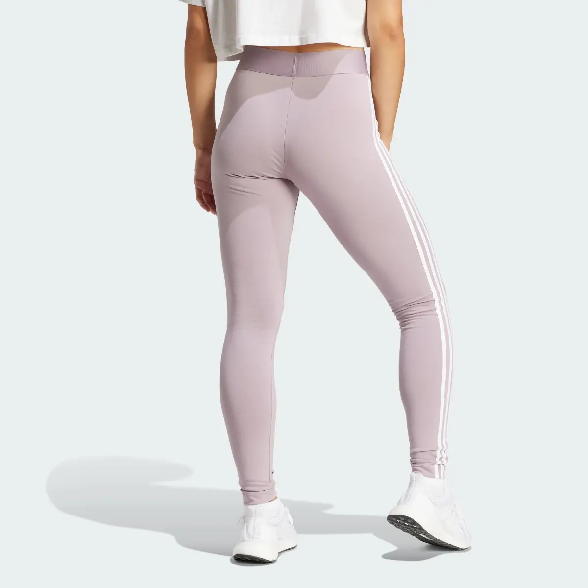 Adidas Legging LOUNGEWEAR Essentials 3-Stripes. 2