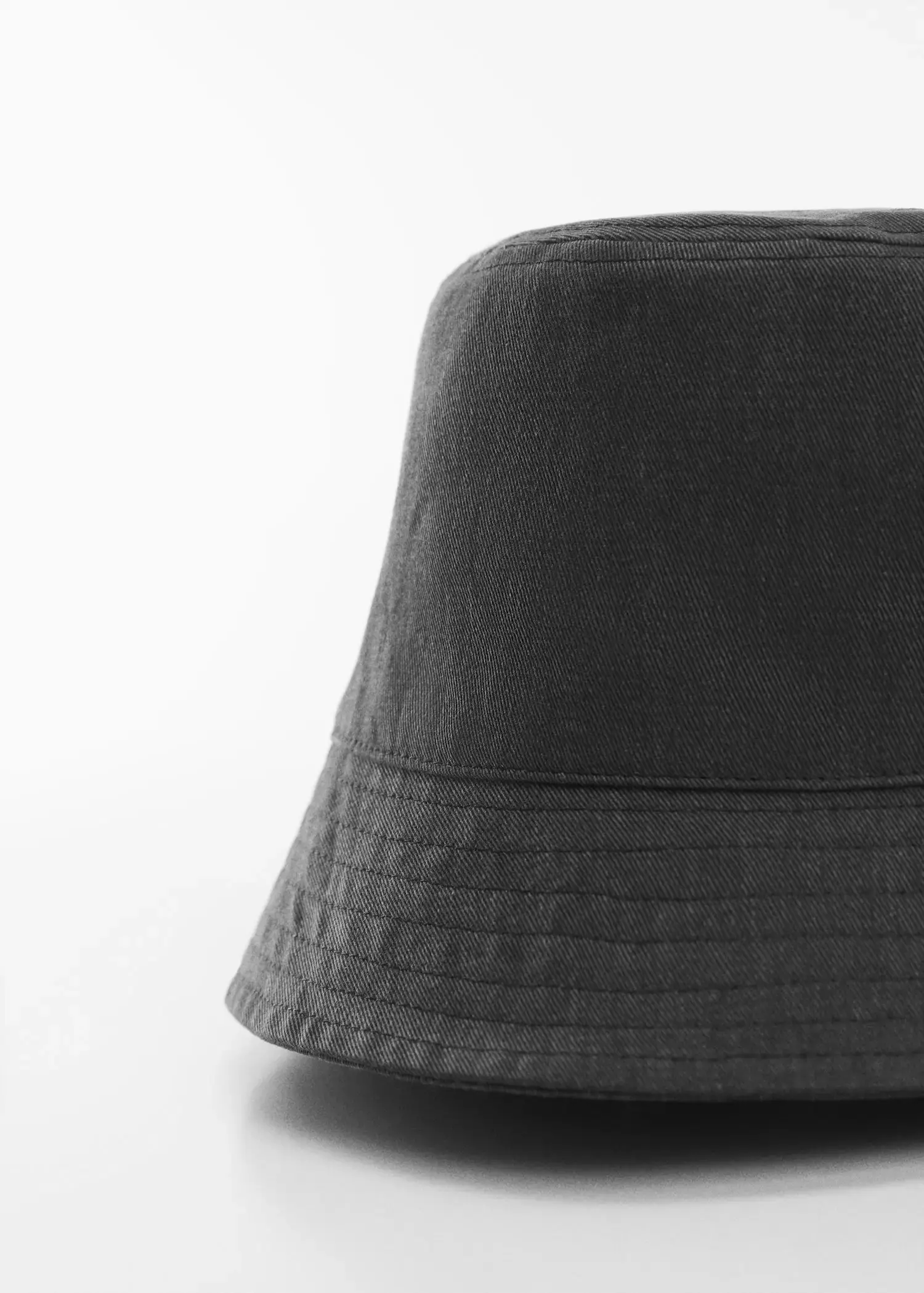 Mango Denim bucket hat . 2