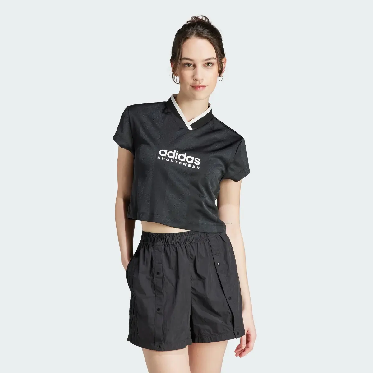 Adidas T-shirt Tiro Colorblock Crop. 2