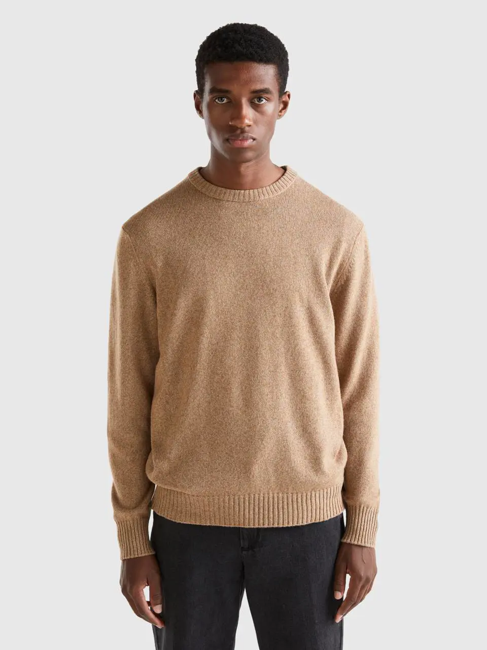 Benetton crew neck sweater in cashmere and wool blend. 1