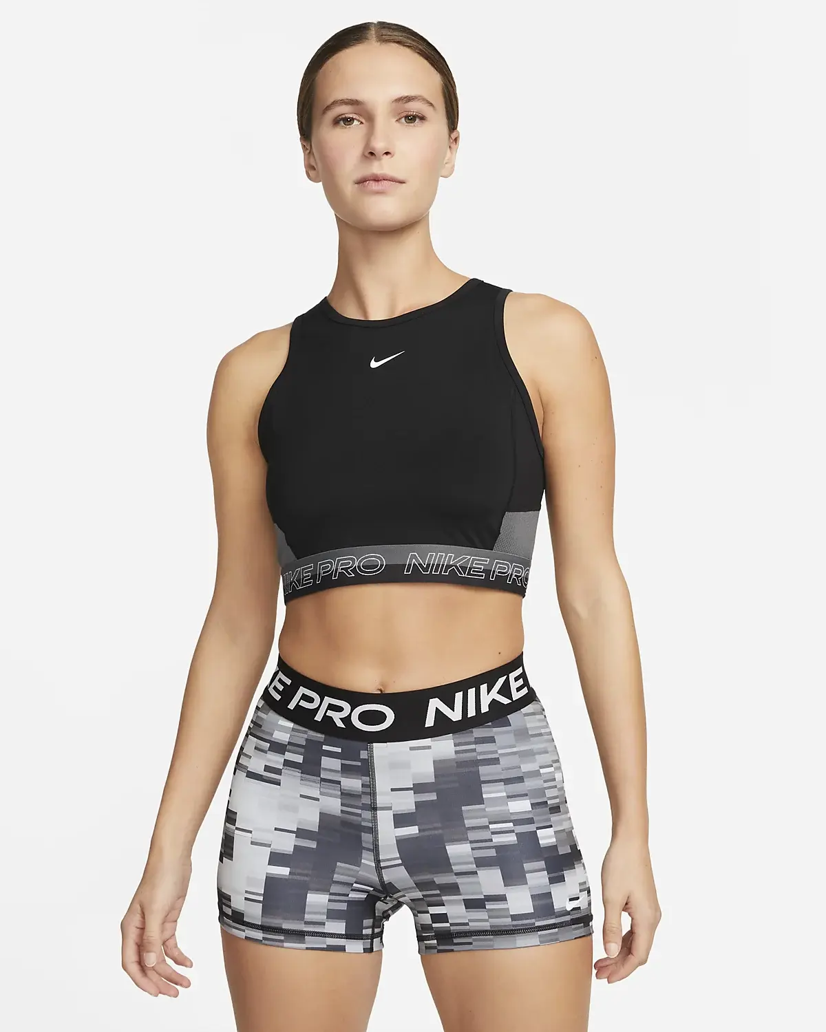 Nike Pro Dri-FIT. 1