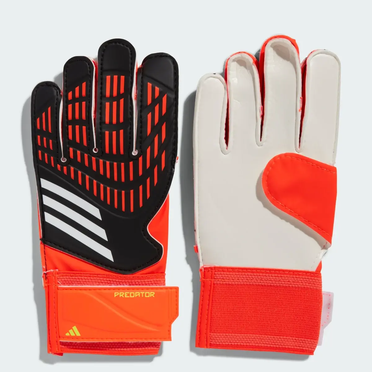 Adidas Predator Training Goalkeeper Gloves Kids. 1