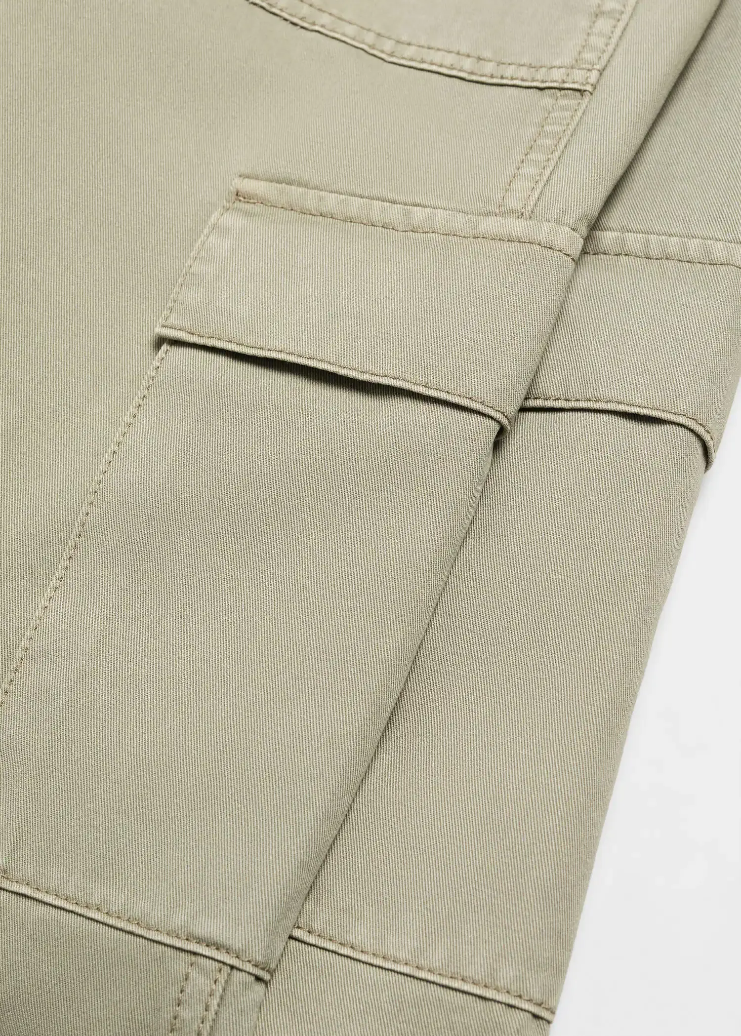 Mango Pocket cargo jeans. 2