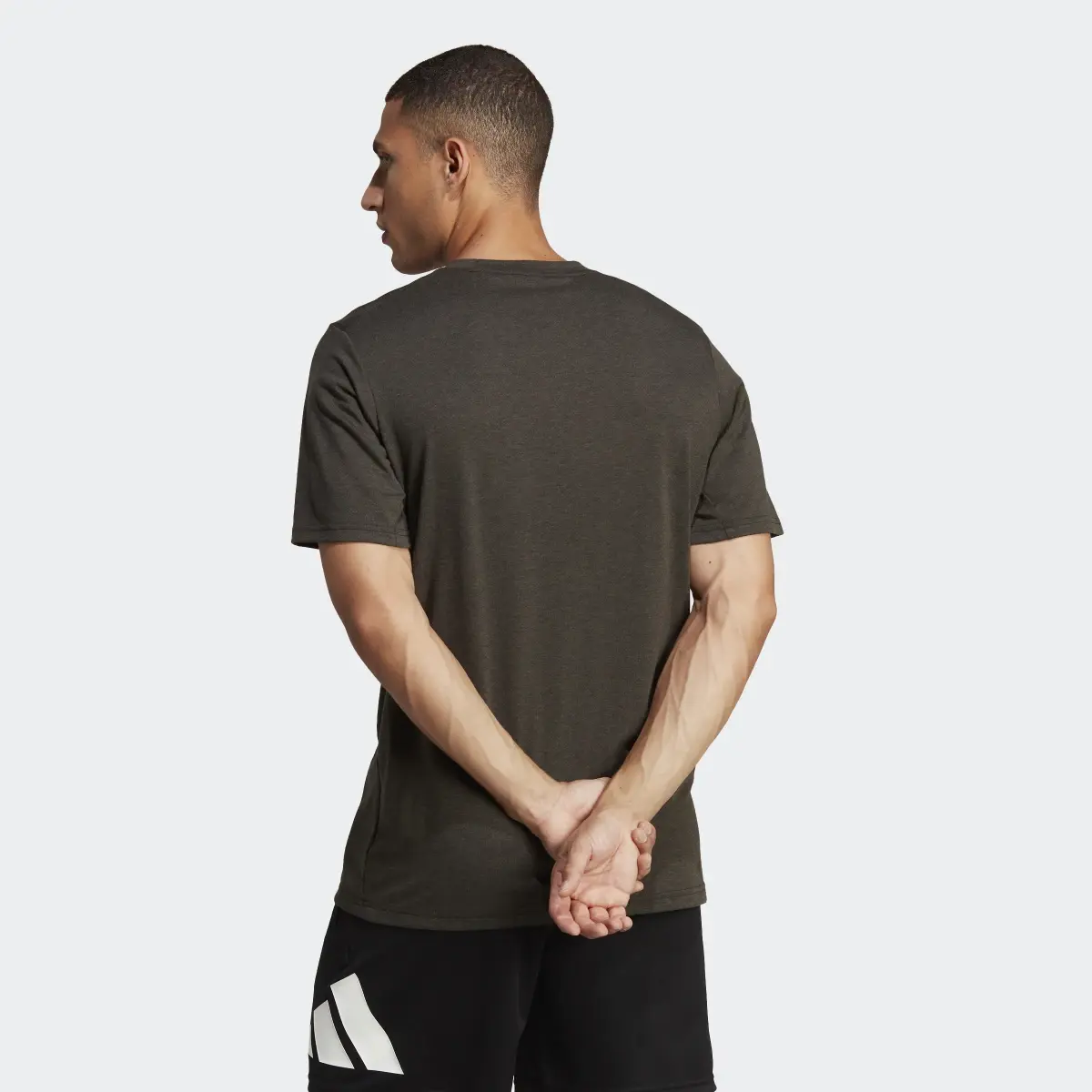 Adidas T-shirt Comfort Train Essentials. 3