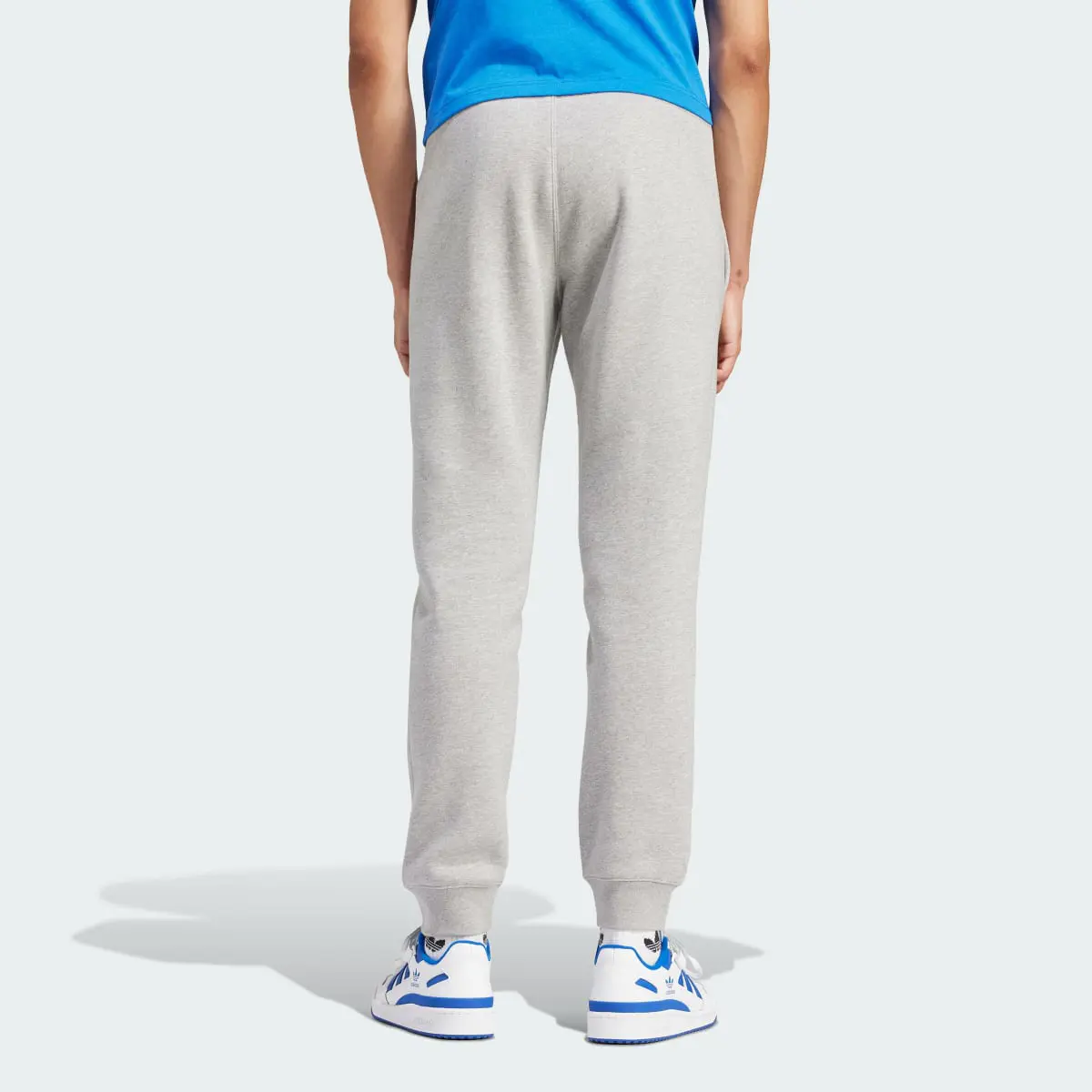 Adidas Trefoil Essentials Joggers. 2