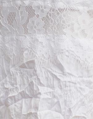 Beyaz Romantik Dantelli Kimono