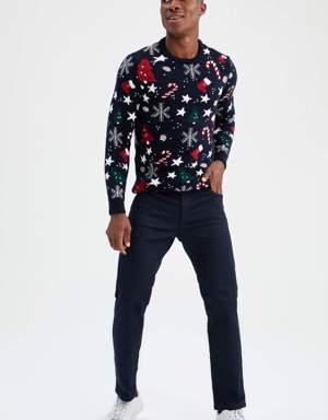 Yılbaşı Temalı Slim Fit Bisiklet Yaka Desenli Triko Kazak