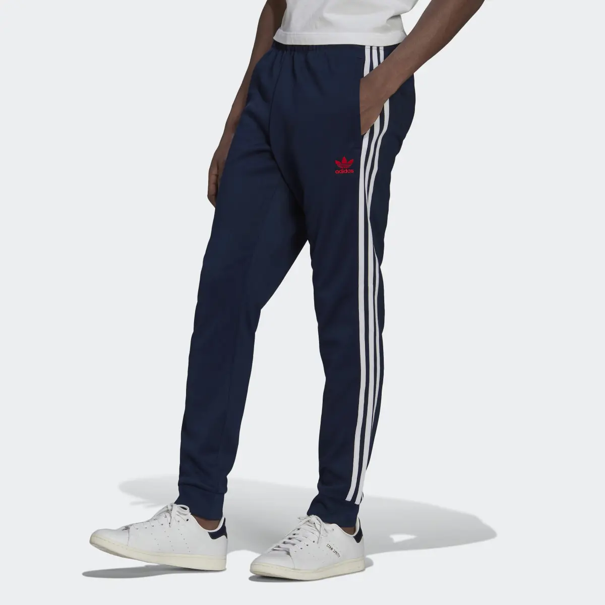 Adidas Track pants adicolor Classics Primeblue SST. 1