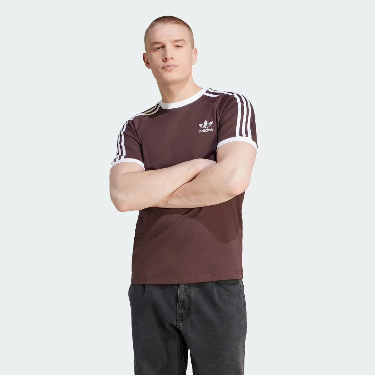 Adidas adicolor Classics 3-Streifen T-Shirt. 2